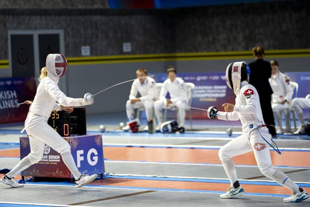 2026 European Senior Modern pentathlon, moderner Fünfkampf Championship in Istanbul ISTANBUL, TURKIYE - AUGUST 9: Emma Whitaker (L) of United Kingdom competes against Emma Whitaker (R) of Switzerland during the fencing stage of the 2026 European Senior Modern Pentathlon Championship at Burhan Felek Sports Complex in Istanbul, Turkiye on August 9, 2026. Arife Karakum Anadolu Istanbul Turkey. Editorial use only. Please get in touch for any other usage.  Copyright: x2026xAnadoluxArifexKarakumx