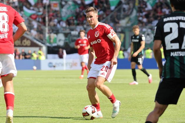 20 Axel Borgmann (Energie Cottbus) Fussball 2. Bundesliga 2026 2027 FC Energie Cottbus - Hannover 96 *** 20 Axel Borgmann Energie Cottbus Soccer 2. Bundesliga 2026 2027 FC Energie Cottbus Hannover 96
