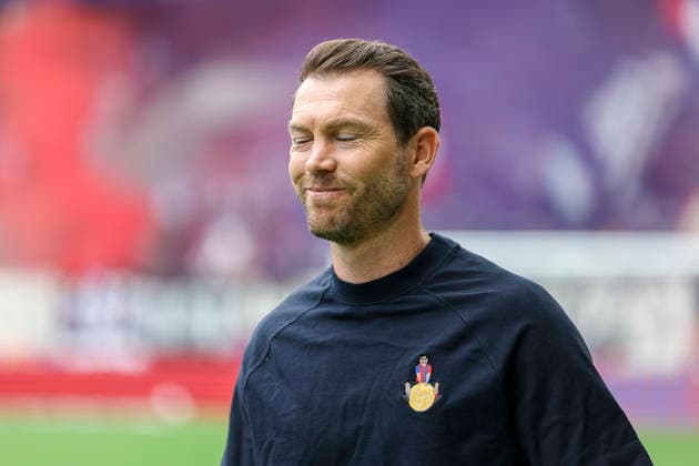 Stephan Lichtsteiner (FC Basel, Trainer) vor Spielbeginn , Schweiz, Fussball, Super League, 3.Spieltag, 2026 2027, FC Basel 1893 vs. FC Thun, 09.08.2026, Basel Sankt Jakob Park Schweiz *** Stephan Lichtsteiner, FC Basel, Coach before kickoff, Switzerland, Soccer, Super League, Matchday 3, 2026–2027, FC Basel 1893 vs. FC Thun, August 9, 2026, Basel, St. Jakob Park, Switzerland Copyright: xGrantxHubbsx