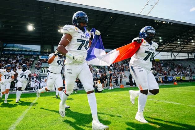 AMERICAN FOOTBALL - EFA, Raiders vs Musketeers INNSBRUCK,AUSTRIA,09.AUG.26 - AMERICAN FOOTBALL - EFA, Raiders Tirol vs Paris Musketeers. Image shows Nathan Daribo and Max Gaye (Musketeers).  GEPAxpictures xOleskiixMarusyk