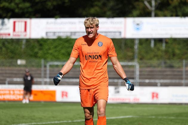 Fußball I Herren I Saison 2026 2027 I Regionalliga Nord I 2.Spieltag I FC St.Pauli II - Bremer SV I 09.08.2026 Siegjubel bei Nico Weide (30, Bremer SV) Norderstedt Edmund Plambeck Stadion Schleswig-Holstein Deutschland *** Soccer I Men s Team I 2026–2027 Season I Regionalliga Nord I Matchday 2 I FC St. Pauli II vs. Bremer SV I August 9, 2026 Victory celebration with Nico Weide, 30, Bremer SV Norderstedt, Edmund Plambeck Stadium, Schleswig-Holstein, Germany Copyright: xLobeca RalfxHomburgx