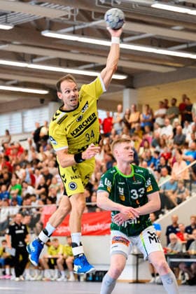 Altensteig: SCup - Finale - 26 27 - Frisch Auf Goeppingen - TVB Stuttgart Kai Häfner Haefner (Stuttgart) Altensteig Eichwaldhalle Baden-Württemberg Deutschland *** Altensteig SCup Final 26 27 Frisch Auf Göppingen TVB Stuttgart Kai Häfner Haefner Stuttgart Altensteig Eichwaldhalle Baden-Württemberg Germany