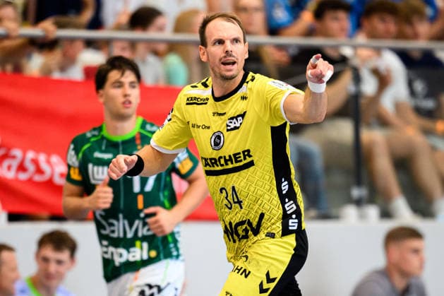 Altensteig: SCup - Finale - 26 27 - Frisch Auf Goeppingen - TVB Stuttgart Kai Häfner Haefner (Stuttgart) Altensteig Eichwaldhalle Baden-Württemberg Deutschland *** Altensteig SCup Final 26 27 Frisch Auf Göppingen TVB Stuttgart Kai Häfner Haefner Stuttgart Altensteig Eichwaldhalle Baden-Württemberg Germany