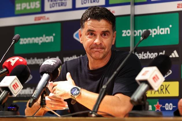 ZWOLLE - AFC Ajax Amsterdam coach Michel Sanchez during the press conference, PK, Pressekonferenz following the Eredivisie match between PEC Zwolle and Ajax at MAC3PARK stadium on August 8, 2026 in Zwolle, the Netherlands. (Photo by DeFodi Images) - *** ZWOLLE AFC Ajax Amsterdam coach Michel Sanchez during the press conference following the Eredivisie match between PEC Zwolle and Ajax at MAC3PARK Stadium on August 8, 2026, in Zwolle, the Netherlands. Photo by DeFodi Images