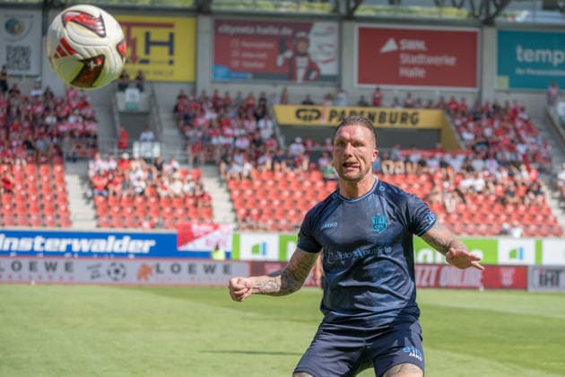 Jan Löhmannsröben (CFC, 4) Ballannahme, Hallescher FC vs. Chemnitzer FC, Fussball, Regionalliga Nordost, 4. Spieltag, Saison 2026 27, 09.08.2026 Halle Leuna Chemie Stadion ST Deutschland *** Jan Löhmannsröben (CFC), 4th touch, Hallescher FC vs. Chemnitzer FC, soccer, Northeast Regional League, Matchday 4, 2026–27 season, August 9, 2026, Halle Leuna Chemie Stadium, ST Deutschland