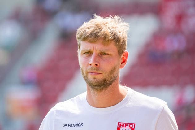 Trainer Robert Schröder (HFC), Hallescher FC vs. Chemnitzer FC, Fussball, Regionalliga Nordost, 4. Spieltag, Saison 2026 27, 09.08.2026 Halle Leuna Chemie Stadion ST Deutschland *** Coach Robert Schröder (HFC), Hallescher FC vs. Chemnitzer FC, Soccer, Northeast Regional League, Matchday 4, 2026–27 Season, August 9, 2026, Halle Leuna Chemie Stadium, ST Deutschland