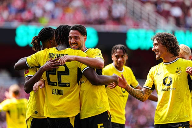 Torjubel Borussia Dortmund nach Tor zum 1:3 Joane Gadou (Borussia Dortmund, 22) GER, FC Arsenal vs. Borussia Dortmund, Fußball, Emirates Cup 2026, Saison 2026 2027, 09.08.2026 GER, FC Arsenal vs. Borussia Dortmund, Fußball, Testspiel, Saison 2026 2027, 09.08.2026 London *** Borussia Dortmund celebrates after Joane Gadou scores to make it 1–3, Borussia Dortmund, 22 GER, FC Arsenal vs. Borussia Dortmund, Soccer, Emirates Cup 2026, 2026–2027 Season, August 9, 2026, GER, Arsenal FC vs. Borussia Dortmund, soccer, friendly match, 2026–2027 season, August 9, 2026, London Copyright: xEibner-Pressefoto MarcelxvonxFehrnx EP_MFN_P