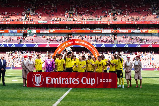 Borussia Dortmund bei Siegerehrung GER, FC Arsenal vs. Borussia Dortmund, Fußball, Emirates Cup 2026, Saison 2026 2027, 09.08.2026 GER, FC Arsenal vs. Borussia Dortmund, Fußball, Testspiel, Saison 2026 2027, 09.08.2026 London *** Borussia Dortmund at the award ceremony in Germany, Arsenal FC vs. Borussia Dortmund, soccer, 2026 Emirates Cup, 2026–2027 season, August 9, 2026, Germany, Arsenal FC vs. Borussia Dortmund, Soccer, Friendly Match, 2026–2027 Season, August 9, 2026, London Copyright: xEibner-Pressefoto MarcelxvonxFehrnx EP_MFN_P