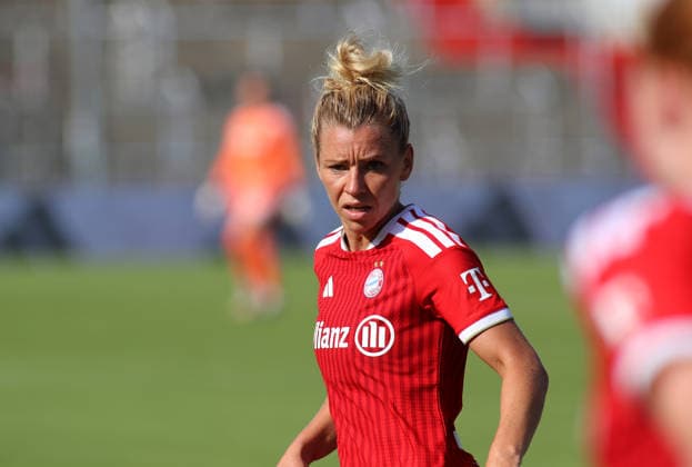 Fussball, Frauen, Saison 2026 2027, FC Bayern München - Paris FC, Freundschaftsspiel, Testspiel, Sportpark Unterhaching Linda Dallmann (FC Bayern München) Kopf, Oberkörper *** Soccer, Women, 2026–2027 Season, FC Bayern Munich vs. Paris FC, Friendly Match, Exhibition Match, Sportpark Unterhaching, Linda Dallmann, FC Bayern Munich, Head, Upper Body
