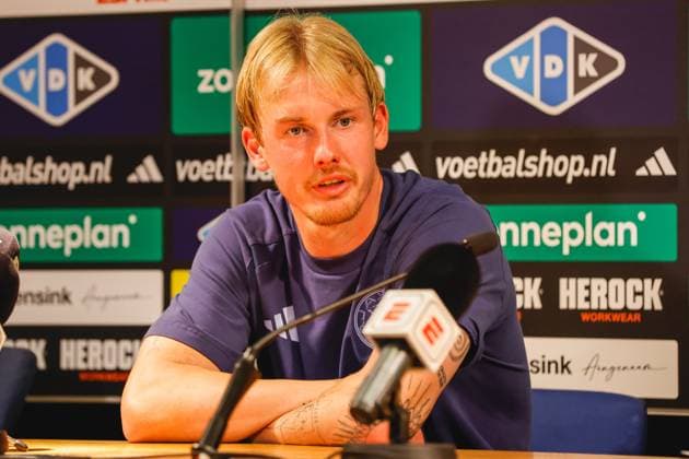 ZWOLLE , 09-08-2026 , MAC3park stadion , season 2026 2027 , Dutch Eredivisie football , match between PEC Zwolle and Ajax , picture shows Ajax player Julian Brandt PEC - Ajax  x205583918x Copyright: