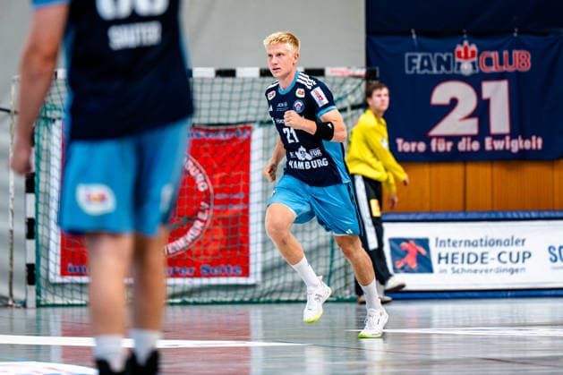 09.08.2026, xdobgx, Handball Heide-Cup 2026, TSV Hannover-Burgdorf - Handball Club Hamburg v.l. Frederik Bo Andersen (Handball Verein Hamburg, 21) Jubel, Torjubel, jubelt ueber das Tor, celebrate the goal, celebration Schneverdingen *** August 9, 2026, xdobgx, 2026 Heide Cup Handball Tournament, TSV Hannover Burgdorf Handball Club Hamburg vs. Frederik Bo Andersen Handball Sport Verein Hamburg, 21 Cheering, Goal celebration, celebrating the goal, Schneverdingen