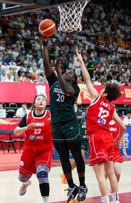 (260809) -- HAIKOU, Aug. 9, 2026 -- Murjanatu Musa (C) of Nigeria competes during a friendly basketball match between China and Nigeria in Haikou, south China s Hainan Province, Aug. 9, 2026. ) (SP)CHINA-HAIKOU-BASKETBALL-FRIENDLY-CHINA VS NIGERIA (CN) YangxGuanyu 