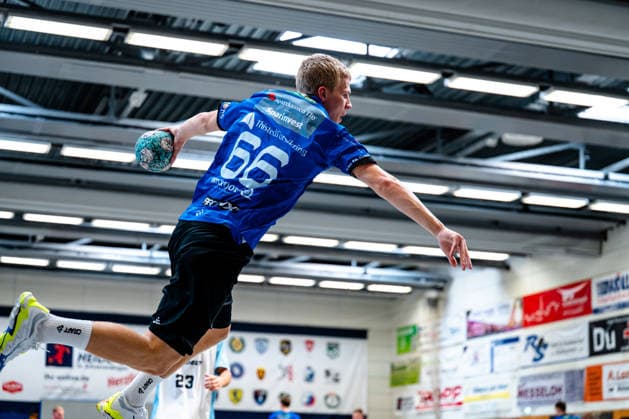 09.08.2026, xdobgx, Handball Heide-Cup 2026, VfL Gummersbach - Mors Thy Handbold v.l. Magnus Arason (Mors-Thy Handbold, 66) beim Wurf, in action, throwing Schneverdingen *** August 9, 2026, xdobgx, 2026 Heide Cup Handball Tournament, VfL Gummersbach vs. Mors Thy Handbold, Magnus Arason (Mors Thy Handbold), taking a shot, in action, shooting at Schneverdingen