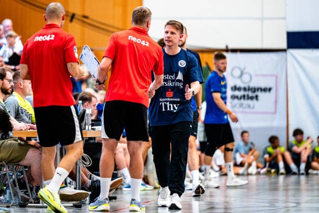 09.08.2026, xdobgx, Handball Heide-Cup 2026, VfL Gummersbach - Mors Thy Handbold v.l. GuÃ°jon Valur SigurÃ°sson (VfL Gummersbach, Trainer), Dennis Bo Jensen (Mors-Thy Handbold, Cheftrainer) Schneverdingen *** August 9, 2026, xdobgx, 2026 Heide Cup Handball Tournament, VfL Gummersbach vs. Mors Thy Handbold, featuring Guðjon Valur Sigurðsson (VfL Gummersbach, Coach) and Dennis Bo Jensen (Mors Thy Handbold, Head Coach, Schneverdingen)