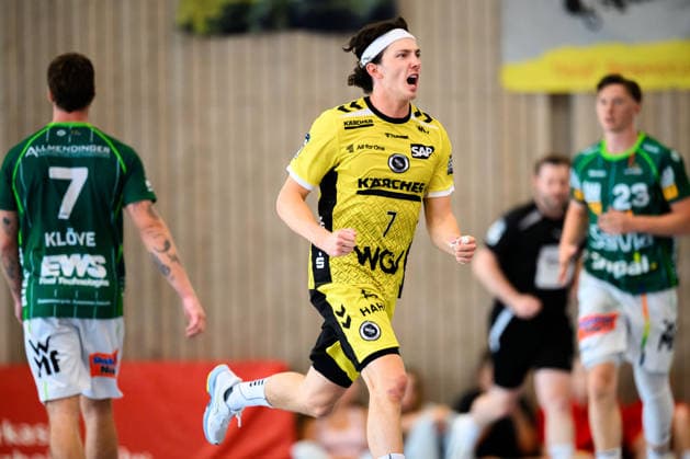 Altensteig: SCup - Finale - 26 27 - Frisch Auf Goeppingen - TVB Stuttgart Kasper Thorsen Lien (Stuttgart) Jubel Freude Emotion Altensteig Eichwaldhalle Baden-Württemberg Deutschland *** Altensteig SCup Final 26–27 Frisch Auf Göppingen TVB Stuttgart Kasper Thorsen Lien Stuttgart Cheers Joy Emotion Altensteig Eichwaldhalle Baden-Württemberg Germany