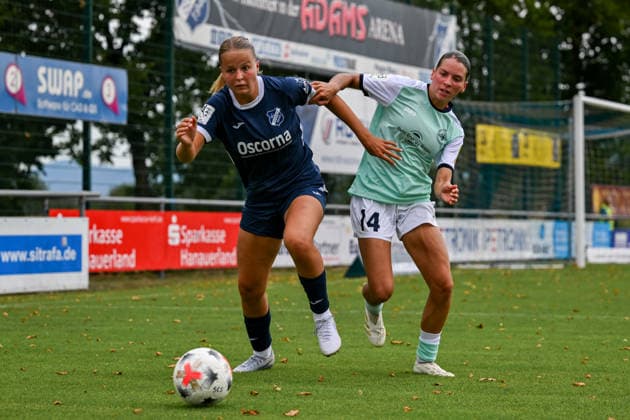 09.08.2026, Fußball, 2. Frauen-Bundesliga, 2026 2027, 2. Spieltag,SC Sand - SG 99 Andernach Sophia Gerber (18 Sand) und Mia Trombin (Andernach) im Zweikampf. *** August 9, 2026, Soccer, Women s Bundesliga 2, 2026–2027, Matchday 2, SC Sand vs. SG 99 Andernach: Sophia Gerber (18, Sand) and Mia Trombin (Andernach) in a tackle