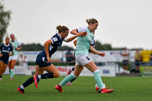 09.08.2026, Fußball, 2. Frauen-Bundesliga, 2026 2027, 2. Spieltag,SC Sand - SG 99 Andernach Emelie Hesselbach (am Ball) gab ihr Debüt in der 2. Frauen-Bundesliga. *** August 9, 2026, Soccer, Women s Bundesliga 2, 2026–2027, Matchday 2, SC Sand vs. SG 99 Andernach: Emelie Hesselbach made her debut in the Women s Bundesliga 2