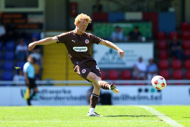 42 Marwin Schmitz (FC St. Pauli U23) Fußball I Herren I Regionalliga Nord I Saison 2026-2027 I 2. Spieltag I FC St. Pauli U23 - Bremer SV I 09.08.2026 I Edmund-Plambeck-Stadion *** 42 Marwin Schmitz FC St. Pauli U23 Soccer I Men s I Regionalliga Nord I 2026–2027 Season I Matchday 2 I FC St. Pauli U23 vs. Bremer SV I August 9, 2026 I Edmund Plambeck Stadium