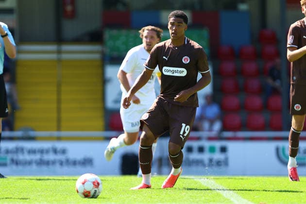 19 Jack Wardius (FC St. Pauli U23) Fußball I Herren I Regionalliga Nord I Saison 2026-2027 I 2. Spieltag I FC St. Pauli U23 - Bremer SV I 09.08.2026 I Edmund-Plambeck-Stadion *** 19 Jack Wardius FC St. Pauli U23 Soccer I Men s I Regionalliga Nord I 2026–2027 Season I Matchday 2 I FC St. Pauli U23 vs. Bremer SV I August 9, 2026 I Edmund Plambeck Stadium