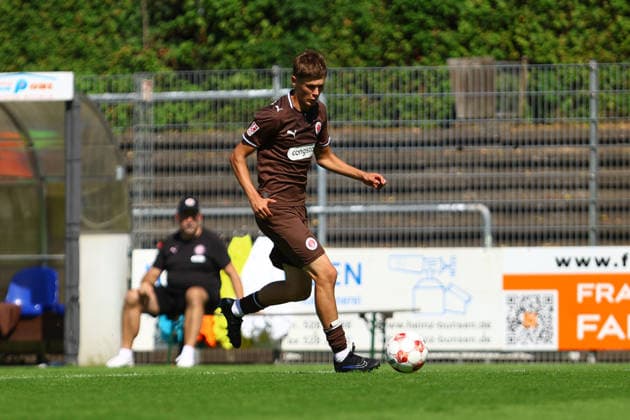 8 Mats Herrmann (FC St. Pauli U23) Fußball I Herren I Regionalliga Nord I Saison 2026-2027 I 2. Spieltag I FC St. Pauli U23 - Bremer SV I 09.08.2026 I Edmund-Plambeck-Stadion *** 8 Mats Herrmann FC St. Pauli U23 Soccer I Men s I Regionalliga Nord I 2026–2027 Season I Matchday 2 I FC St. Pauli U23 vs. Bremer SV I August 9, 2026 I Edmund Plambeck Stadium