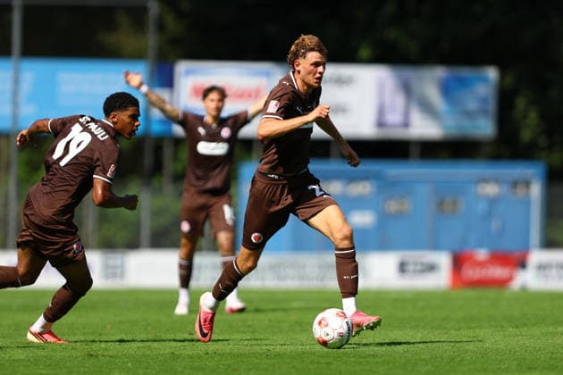 27 Hugo Weber (FC St. Pauli U23) Fußball I Herren I Regionalliga Nord I Saison 2026-2027 I 2. Spieltag I FC St. Pauli U23 - Bremer SV I 09.08.2026 I Edmund-Plambeck-Stadion *** 27 Hugo Weber FC St. Pauli U23 Soccer I Men s I Regionalliga Nord I 2026–2027 Season I Matchday 2 I FC St. Pauli U23 vs. Bremer SV I August 9, 2026 I Edmund Plambeck Stadium