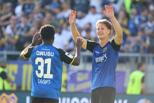 09.08.2026, Fussball, Herren, 3. Liga, Saison 2026 2027, 1. FC Saarbrücken - Rot-Weiss Essen, Torjubel zum 5:2, Torschütze: Kelsey Owusu (1. FC Saarbrücken), Daniel Gleiber (1. FC Saarbrücken) Saarbrücken Ludwigsparkstadion Saarland Deutschland (DEU) *** August 9, 2026, Soccer, Men s, 3rd Division, 2026–2027 Season, 1 FC Saarbrücken vs. Rot-Weiss Essen, goal celebration after the 5–2 goal, goal scorers: Kelsey Owusu (1 FC Saarbrücken) and Daniel Gleiber (1 FC Saarbrücken), Saarbrücken, Ludwigsparkstadion, Saarland, Germany, DEU Copyright: xSebastianxBachx