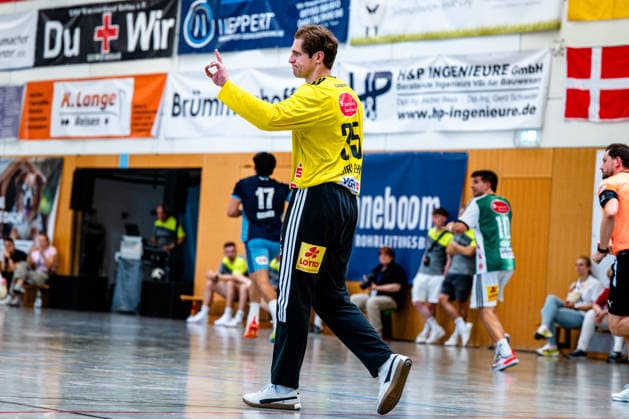 09.08.2026, xdobgx, Handball Heide-Cup 2026, TSV Hannover-Burgdorf - Handball Club Hamburg v.l. Joel Birlehm (TSV Hannover-Burgdorf, 35) Jubelt ueber gehaltenen Ball, abgewehrt, gehalten, Torhueter Schneverdingen *** August 9, 2026, xdobgx, Heide Cup 2026 Handball Tournament, TSV Hannover Burgdorf vs. Handball Club Hamburg; from left: Joel Birlehm (TSV Hannover Burgdorf), 35, celebrating a saved shot; saved, blocked; Schneverdingen goalkeeper