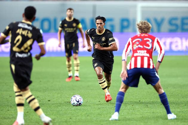 Man City vs Atletico de Madrid pre-season match in Seoul, South Korea Tijjani Reijnders (C) of Manchester City FC dribbles the ball during a pre-season friendly soccer match between Manchester City FC and Atletico de Madrid at Seoul World Cup Stadium in Seoul, South Korea, on August 09, 2026. Seoul South Korea  Copyright: xMatrixxImages JungxUi-Chelx