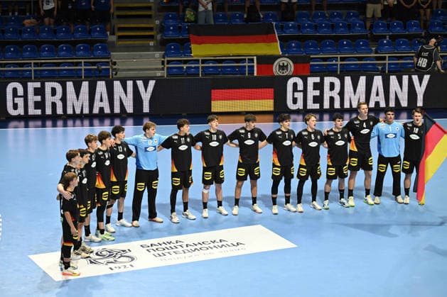 GERMANY vs SLOVENIA TEAM handball U18 Gernany national team, Nationalteam vs Slovenia during EHF U18 European Championship, EM, Europameisterschaft final match at Aleksandar Nikolic Pionir hall, Belgrade 09.08.2026 Foto: HANDBALL, SERBIA, EHF EUROPEAN U18 CHAMPIONSHIP, GERMANY, SLOVENIA Belgrade Aleksandar Nikolic Pionir arena Serbia Copyright: xMarkoxMetlasx xMNxPressx