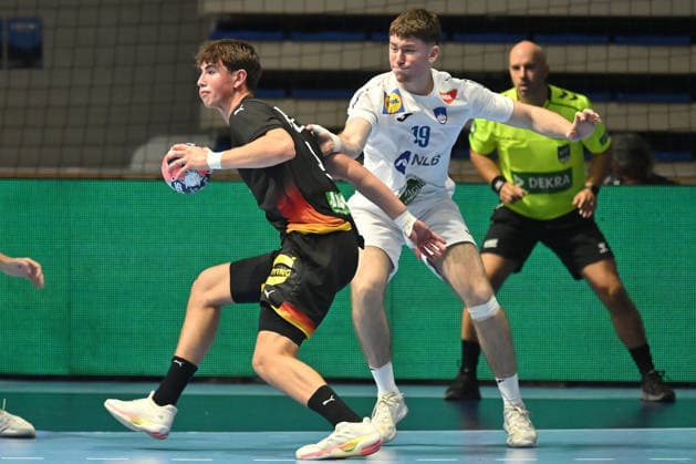 GERMANY vs SLOVENIA VINCENT FACIEJEW vs ROK BLAGUS handball U18 Gernany national team, Nationalteam vs Slovenia during EHF U18 European Championship, EM, Europameisterschaft final match at Aleksandar Nikolic Pionir hall, Belgrade 09.08.2026 Foto: HANDBALL, SERBIA, EHF EUROPEAN U18 CHAMPIONSHIP, GERMANY, SLOVENIA Belgrade Aleksandar Nikolic Pionir arena Serbia Copyright: xMarkoxMetlasx xMNxPressx