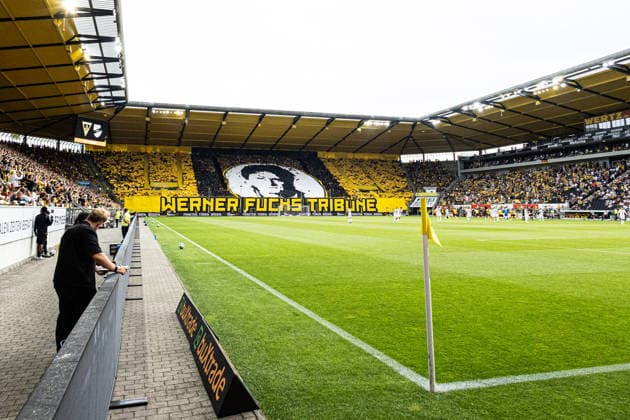 3.Liga: Alemannia Aachen - SC Verl; 09.08.2026 Fans von Alemannia Aachen mit dem Choreo zum Spielbeginn 3.Liga: Alemannia Aachen - SC Verl; Tivoli, Aachen; 09.08.2026 DFB regulations prohibit any use of photographs as image sequences and or quasi video. *** 3rd Division: Alemannia Aachen vs. SC Verl, August 9, 2026. Alemannia Aachen fans display a choreographed banner at the start of the match. 3rd Division: Alemannia Aachen vs. SC Verl, Tivoli, Aachen, August 9, 2026 DFB regulations prohibit any use of photographs as image sequences and or quasi-video Copyright: xBEAUTIFULxSPORTS Buriakovx