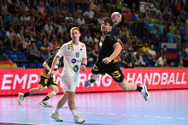 GERMANY vs SLOVENIA TIM BENNET THIELICKE handball U18 Gernany national team, Nationalteam vs Slovenia during EHF U18 European Championship, EM, Europameisterschaft final match at Aleksandar Nikolic Pionir hall, Belgrade 09.08.2026 Foto: HANDBALL, SERBIA, EHF EUROPEAN U18 CHAMPIONSHIP, GERMANY, SLOVENIA Belgrade Aleksandar Nikolic Pionir arena Serbia Copyright: xMarkoxMetlasx xMNxPressx