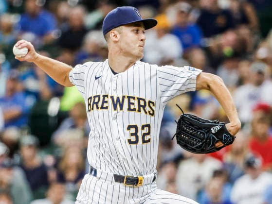 Milwaukee Brewers starting pitcher Jacob Misiorowski throws in the first inning of the MLB, Baseball Herren, USA game between the Minnesota Twins and the Milwaukee Brewers at American Family Field in Milwaukee, Wisconsin on Sunday, August 9, 2026.  MIL20260809802 TANNENxMAURY