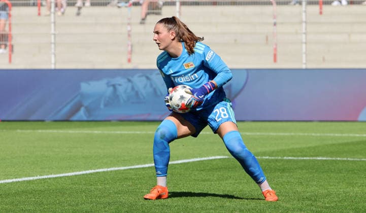 Torwart Nadine Böhi Einzelbild Freisteller Aktion Fußball Fussball Testspiel Frauen Damen Bundesliga Saison 2026 2027 09.08.2026 1.FC Union Berlin FCU vs Inter Mailand DFL regulations prohibit any use of photographs as image sequences and or quasi-video *** Goalkeeper Nadine Böhi Single Image Cutout Action Sports Soccer Women s Bundesliga Season 2026–2027 September 8, 2026 1. FC Union Berlin (FCU) vs. Inter Milan DFL regulations prohibit any use of photographs as image sequences and or quasi-video