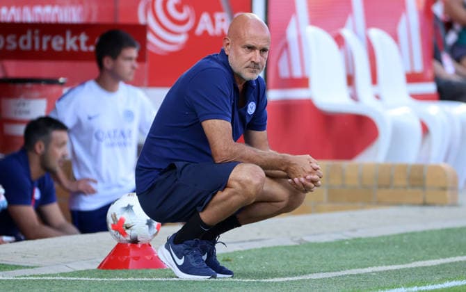 Trainer Gianpiero Piovani Einzelbild Freisteller Aktion Fußball Fussball Testspiel Frauen Damen Bundesliga Saison 2026 2027 09.08.2026 1.FC Union Berlin FCU vs Inter Mailand DFL regulations prohibit any use of photographs as image sequences and or quasi-video *** Coach Gianpiero Piovani Single Frame Cutout Action Sports Soccer Women s Bundesliga Season 2026–2027 September 8, 2026 1. FC Union Berlin (FCU) vs. Inter Milan DFL regulations prohibit any use of photographs as image sequences and or quasi-video