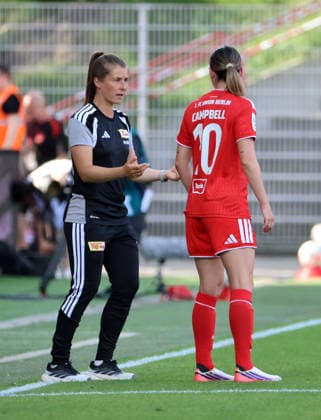 Trainerin Marie Louise Eta redet mit Eileen Campbell Fußball Fussball Testspiel Frauen Damen Bundesliga Saison 2026 2027 09.08.2026 1.FC Union Berlin FCU vs Inter Mailand DFL regulations prohibit any use of photographs as image sequences and or quasi-video *** Coach Marie Louise Eta talks with Eileen Campbell; Sports; Soccer; Women s Soccer; Friendly Match; Women s Bundesliga; 2026–2027 Season; September 8, 2026; 1. FC Union Berlin (FCU) vs. Inter Milan; DFL regulations prohibit any use of photographs as image sequences and or quasi-video