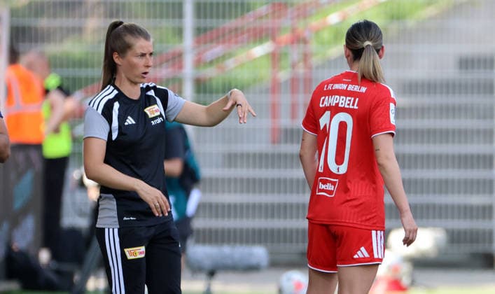 Trainerin Marie Louise Eta redet mit Eileen Campbell Fußball Fussball Testspiel Frauen Damen Bundesliga Saison 2026 2027 09.08.2026 1.FC Union Berlin FCU vs Inter Mailand DFL regulations prohibit any use of photographs as image sequences and or quasi-video *** Coach Marie Louise Eta talks with Eileen Campbell; Sports; Soccer; Women s Soccer; Friendly Match; Women s Bundesliga; 2026–2027 Season; September 8, 2026; 1. FC Union Berlin (FCU) vs. Inter Milan; DFL regulations prohibit any use of photographs as image sequences and or quasi-video