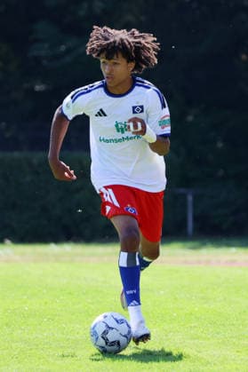 Fußball, U19, FC St. Pauli - Hamburger SV U19 DFB-Nachwuchsliga - Vorrunde Gruppe A FC St.Pauli - Hsamburger SV im Hammer Park Stadion Thierry Sedlatschek (HSV) *** U19 DFB Youth League Preliminary Round, Group A: FC St. Pauli vs. Hsamburger SV at Hammer Park Stadium; Thierry Sedlatschek (HSV)