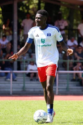 Fußball, U19, FC St. Pauli - Hamburger SV U19 DFB-Nachwuchsliga - Vorrunde Gruppe A FC St.Pauli - Hsamburger SV im Hammer Park Stadion Tyron Conraedel (HSV) *** U19 DFB Youth League Preliminary Round, Group A: FC St. Pauli vs. Hsamburger SV at Hammer Park Stadium; Tyron Conraedel (HSV)