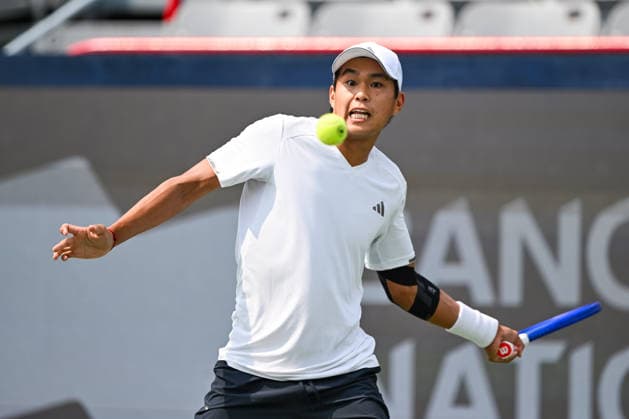 MONTREAL, QC - AUGUST 09: Learner Tien (USA) returns the ball during a fourth round match at National Bank Open on August 09, 2026 at IGA Stadium in Montreal, QC (Photo by David Kirouac Icon Sportswire) TENNIS: AUG 09 National Bank Open EDITORIAL USE ONLY Icon26080903326