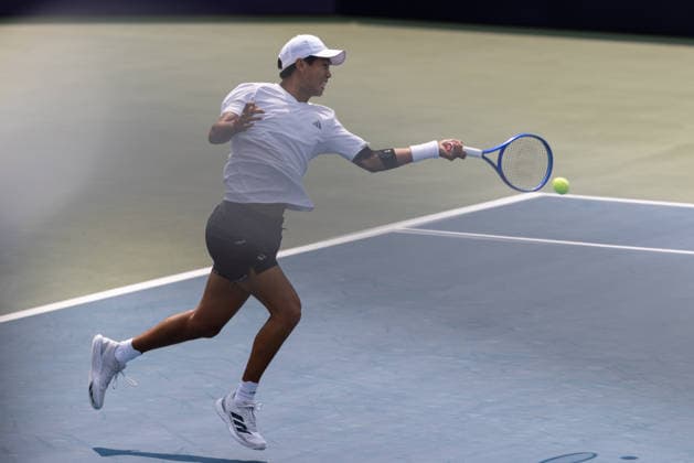 August 9, 2026, Montreal, Quebec, Canada: LEARNER TIEN (12) from USA forehand in match against Thiago Agustin Tirante from Argentina in round of 16 at Canadian Open at IGA stadium in Montreal, Quebec, Canada on 2026-08-09 TENNIS: Canadian Open Montreal 2026  - ZUMAl189 20260809_zsp_l189_052 Copyright: xYannickxLegarex