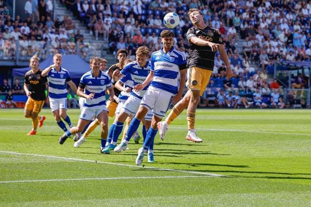ZWOLLE , 09-08-2026 , MAC3park stadion , season 2026 2027 , Dutch Eredivisie football , match between PEC Zwolle and Ajax , picture shows PEC Zwolle player Koen Kostons, Ajax player Youri Regeer PEC - Ajax  x205590654x Copyright:
