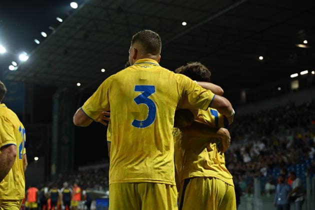 IPA87360969 - Giacomo Calo of Frosinone Calcio celebrates after scoring the goal that made the score 1-0 during a preseason friendly match between Frosinone Calcio and S.S. Lazio at Benito Stirpe Stadium on August 9, 2026, in Frosinone, Italy.  Copyright: xDomenicoxCippitelli IPAxSportx xx 87360969
