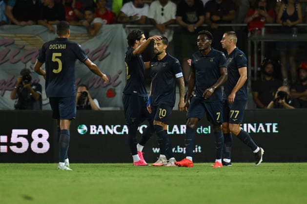 IPA87361024 - Mattia Zaccagni of S.S. Lazio celebrates after scoring the goal that tied the game at 1-1 during a preseason friendly match between Frosinone Calcio and S.S. Lazio at Benito Stirpe Stadium on August 9, 2026, in Frosinone, Italy.  Copyright: xDomenicoxCippitelli IPAxSportx xx 87361024