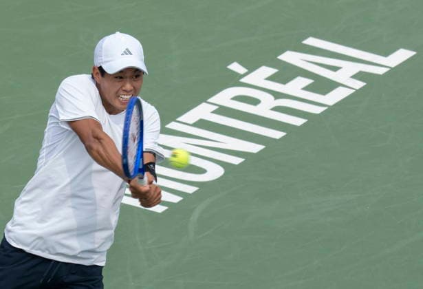 August 9, 2026, Montreal, Pq, Canada: Learner Tien of the United States hits a return to Thiago Agustin Tirante of Argentina during Round of 16 tennis action at the National Bank Open in Montreal on Sunday, Aug. 9, 2026. Canada News - August 9, 2026  - ZUMAc35_ 20260809_zaf_c35_032 Copyright: xChristinnexMuschix
