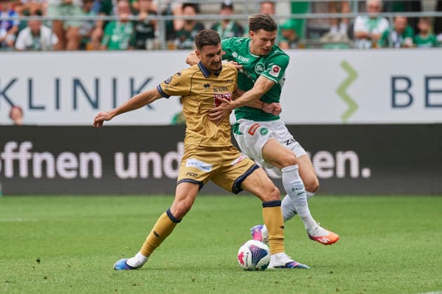 Brack Super League 2026 2027 FC St. Gallen 1879 vs. FC Luzern, St. Gallen, Schweiz St. Gallen, Schweiz, 9. August 2026. Stefan Knezevic und Andrin Hunziker während des Brack Super League Spiels FC St. Gallen 1879 gegen FC Luzern in St. Gallen. *** Brack Super League 2026–2027: FC St. Gallen 1879 vs. FC Lucerne, St. Gallen, Switzerland St. Gallen, Switzerland, August 9, 2026 Stefan Knezevic and Andrin Hunziker during the Brack Super League match between FC St. Gallen 1879 and FC Lucerne in St. Gallen