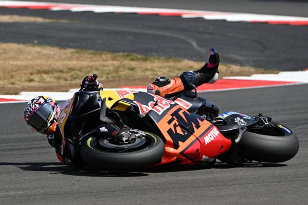 RECORD DATE NOT STATED 9th August 2026; Silverstone Circuit, Northamptonshire, England; 2026 MotoGP Grand Prix of Great Britain, Race Day; Enea Bastianini of Red Bull KTM Tech3 crashes at vail corner during the MotoGP Race SimonxWest
