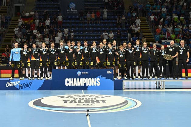 GERMANY vs SLOVENIA TEAM handball U18 Gernany national team, Nationalteam vs Slovenia during EHF U18 European Championship, EM, Europameisterschaft final match at Aleksandar Nikolic Pionir hall, Belgrade 09.08.2026 Foto: HANDBALL, SERBIA, EHF EUROPEAN U18 CHAMPIONSHIP, GERMANY, SLOVENIA Belgrade Aleksandar Nikolic Pionir arena Serbia Copyright: xMarkoxMetlasx xMNxPressx