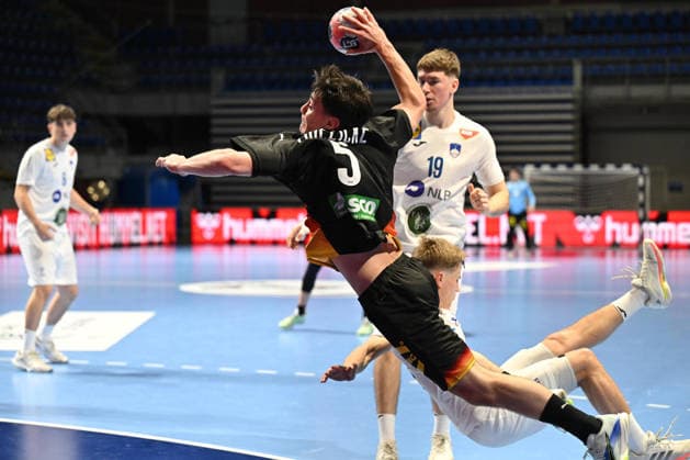 GERMANY vs SLOVENIA TIM BENNET THIELICKE handball U18 Gernany national team, Nationalteam vs Slovenia during EHF U18 European Championship, EM, Europameisterschaft final match at Aleksandar Nikolic Pionir hall, Belgrade 09.08.2026 Foto: HANDBALL, SERBIA, EHF EUROPEAN U18 CHAMPIONSHIP, GERMANY, SLOVENIA Belgrade Aleksandar Nikolic Pionir arena Serbia Copyright: xMarkoxMetlasx xMNxPressx