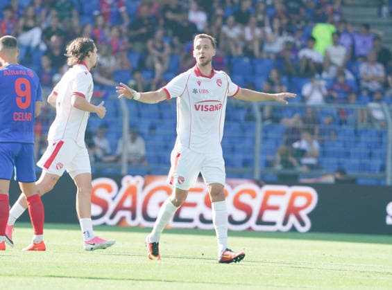 09.08.2026 Schweiz Fussball Herren Super League Saison 2026-2027 FC Basel - FC Thun 4:2 Bild , Nicolas Buergy FC FC Basel Aktion *** August 9, 2026 Swiss Men s Soccer Super League 2026–2027 Season FC Basel vs. FC Thun 4–2 Photo: Nicolas Buergy, FC Basel in action 